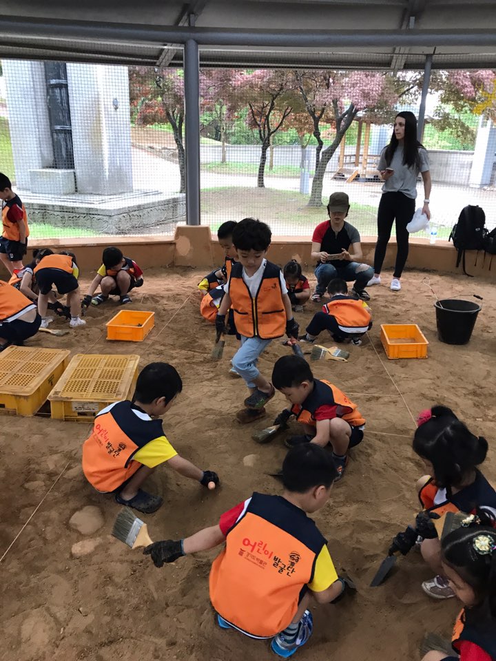 상상고고(想像考古)-(9월)어린이 발굴 체험 교실 이미지 입니다