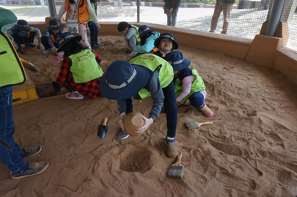 상상고고(想像考古)-(6월)어린이 발굴 체험 교실